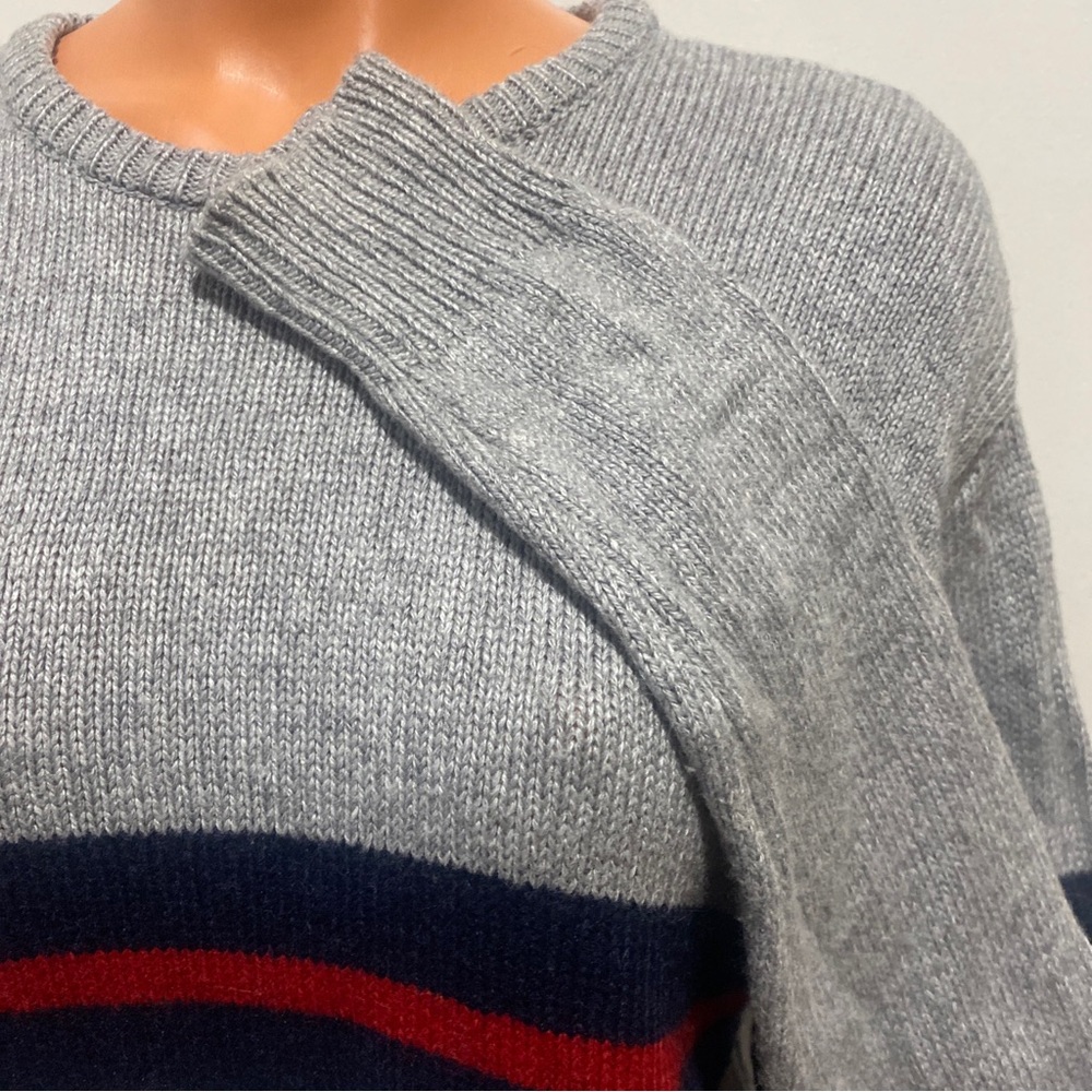 BRANDY MELVILLE Crew Neck Sweater Gray Blue Red Stripe Size OSFA S Small - Picture 8 of 12